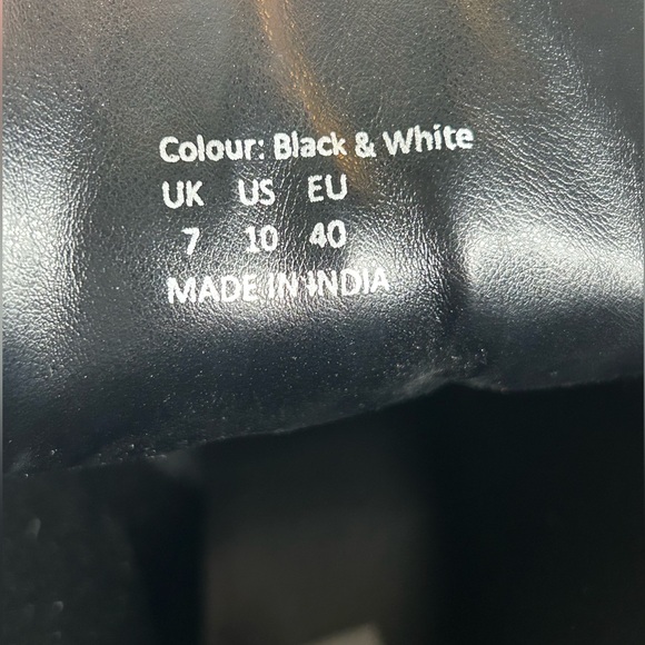 MYRA Black White Cowhide Fervence Boots Western Combat Lace-Up Hairon Leather 10 - Picture 10 of 11